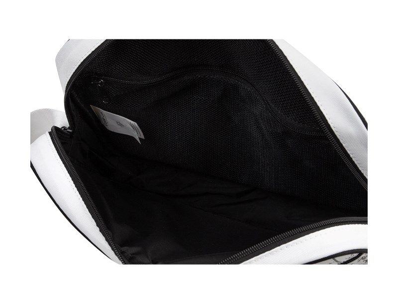 a8e15165-e69c-6200-2d96-00179f9f764e